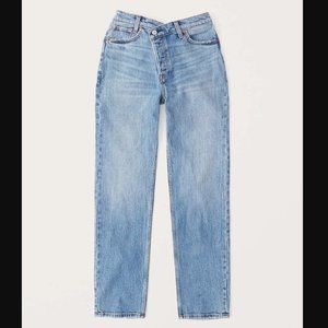 A&F Curve Love High Rise Criss Cross Dad Jeans (24S)